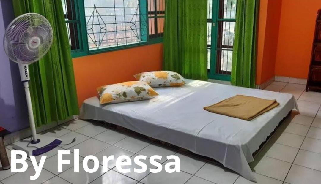 Guest House Dorm Floressa Maumere Eksteriør bilde